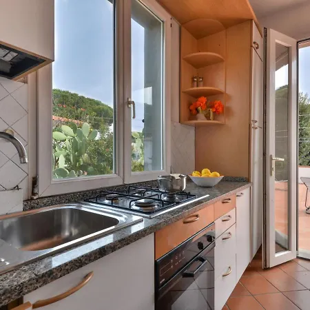 Wendy By Interhome Cavo